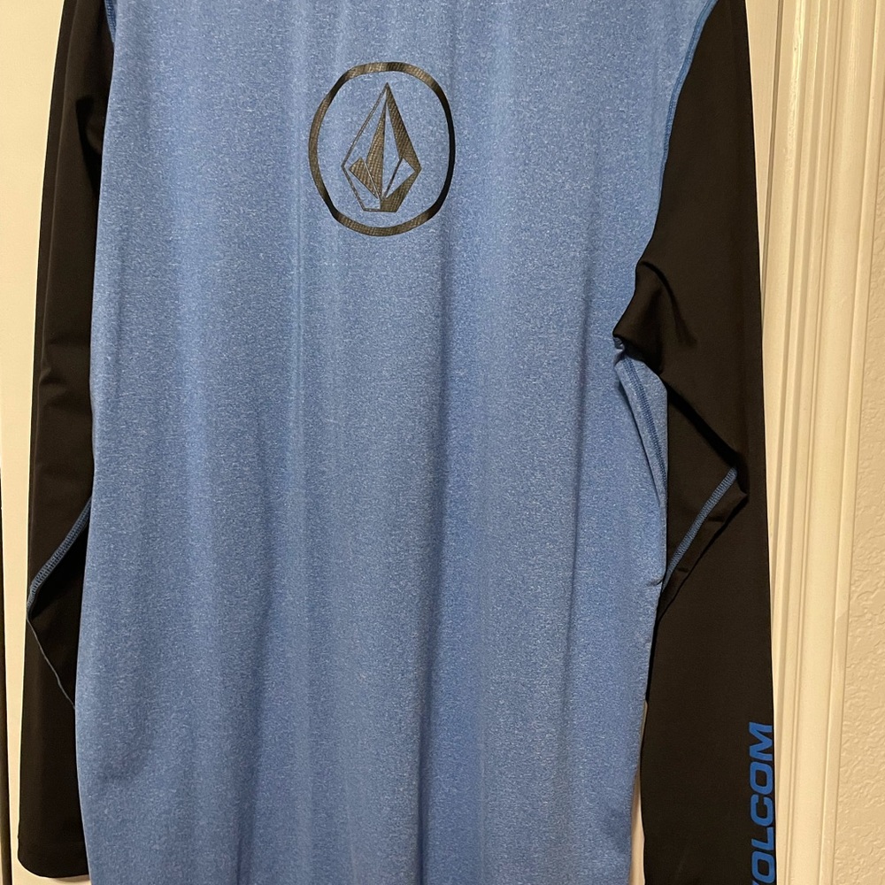 Long sleeved t